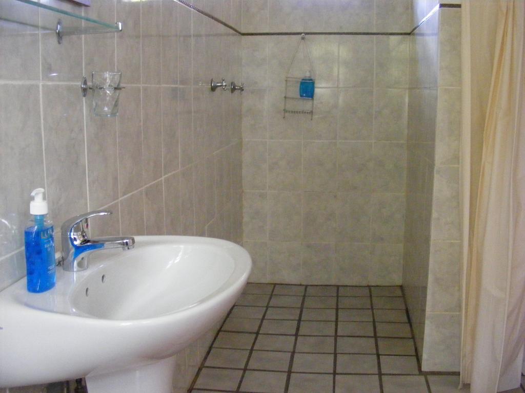 Mountain View Swellendam Apartment Bagian luar foto