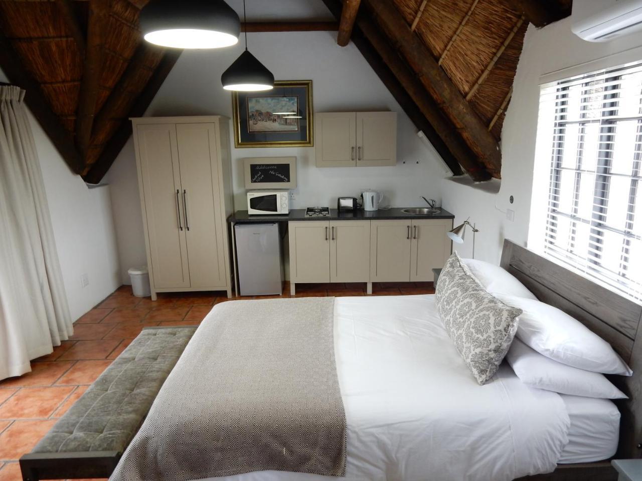 Mountain View Swellendam Apartment Bagian luar foto