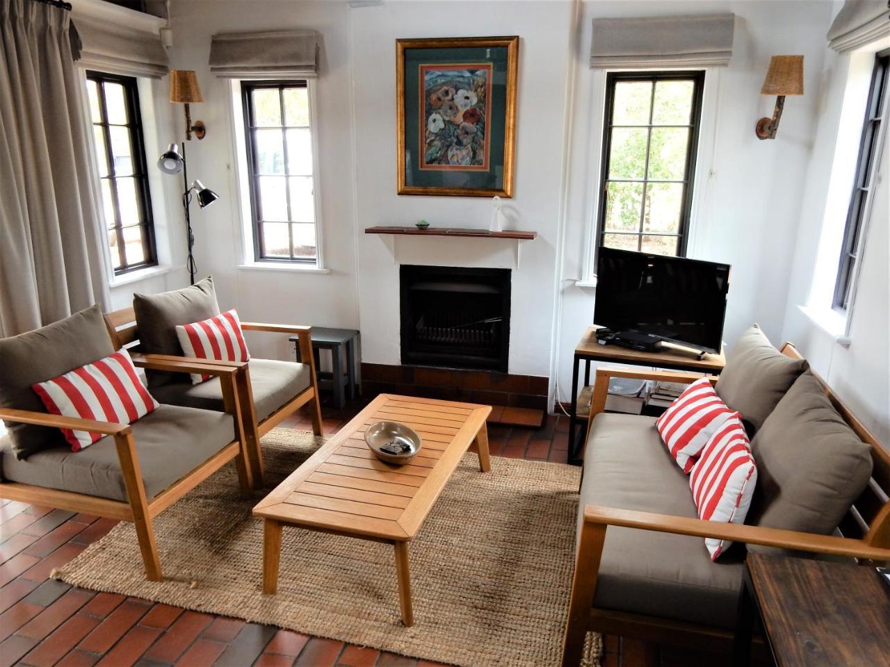 Mountain View Swellendam Apartment Bagian luar foto