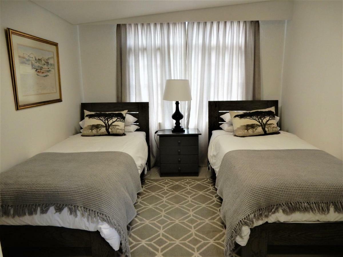 Mountain View Swellendam Apartment Bagian luar foto