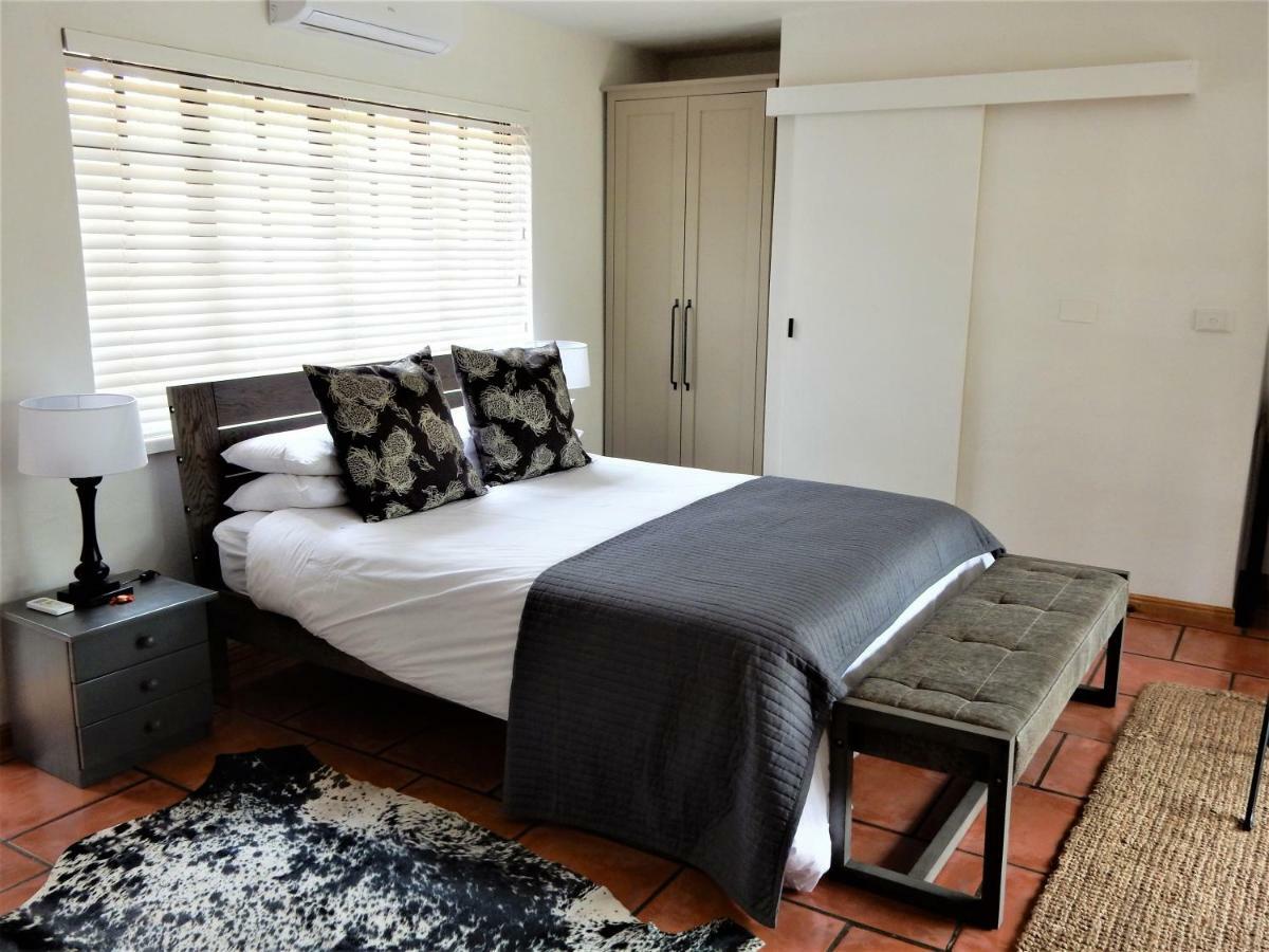 Mountain View Swellendam Apartment Bagian luar foto